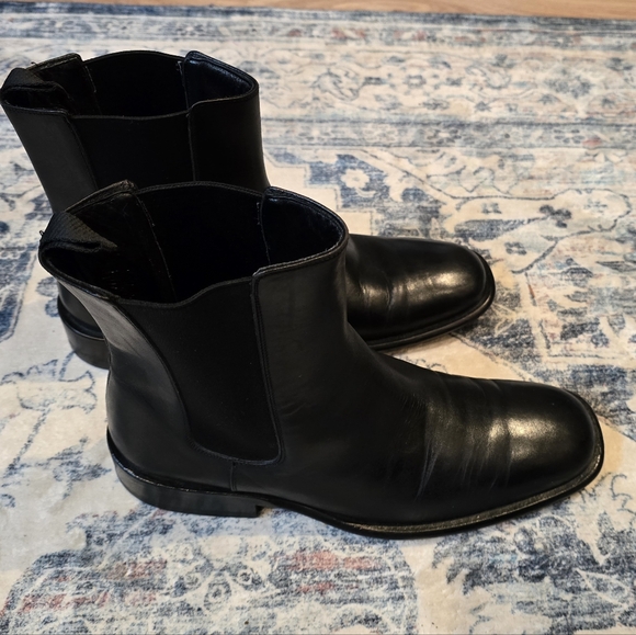 Men's Gucci Boots - Picture 9 of 11